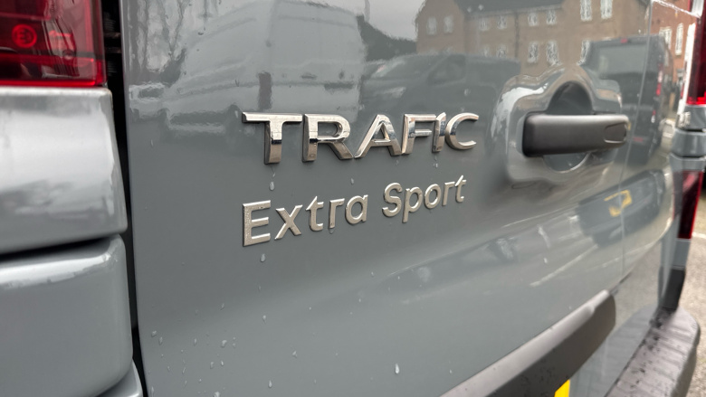 Renault Trafic Swb Diesel SL30 Blue dCi 150 Extra Sport [Safety] Van